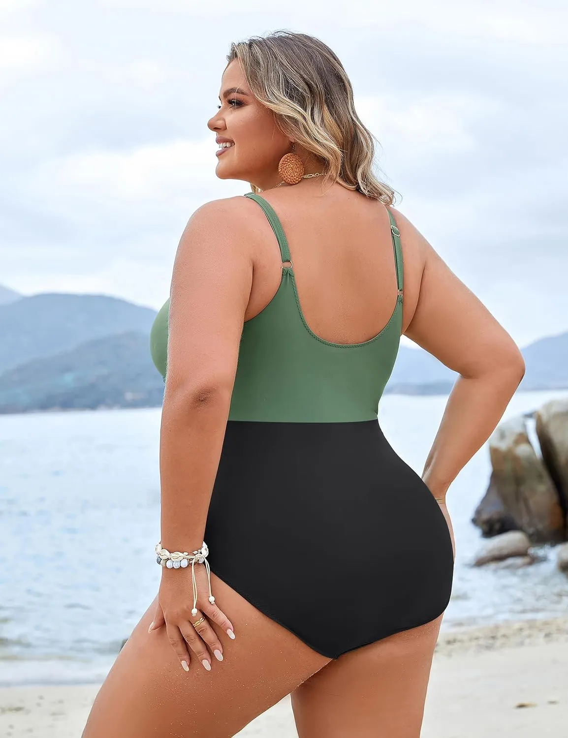 Blooming Jelly Womens Plus Size Bathing Suit Tummy Control One Piece Swimsuit Twist Front Ruched Swimwear