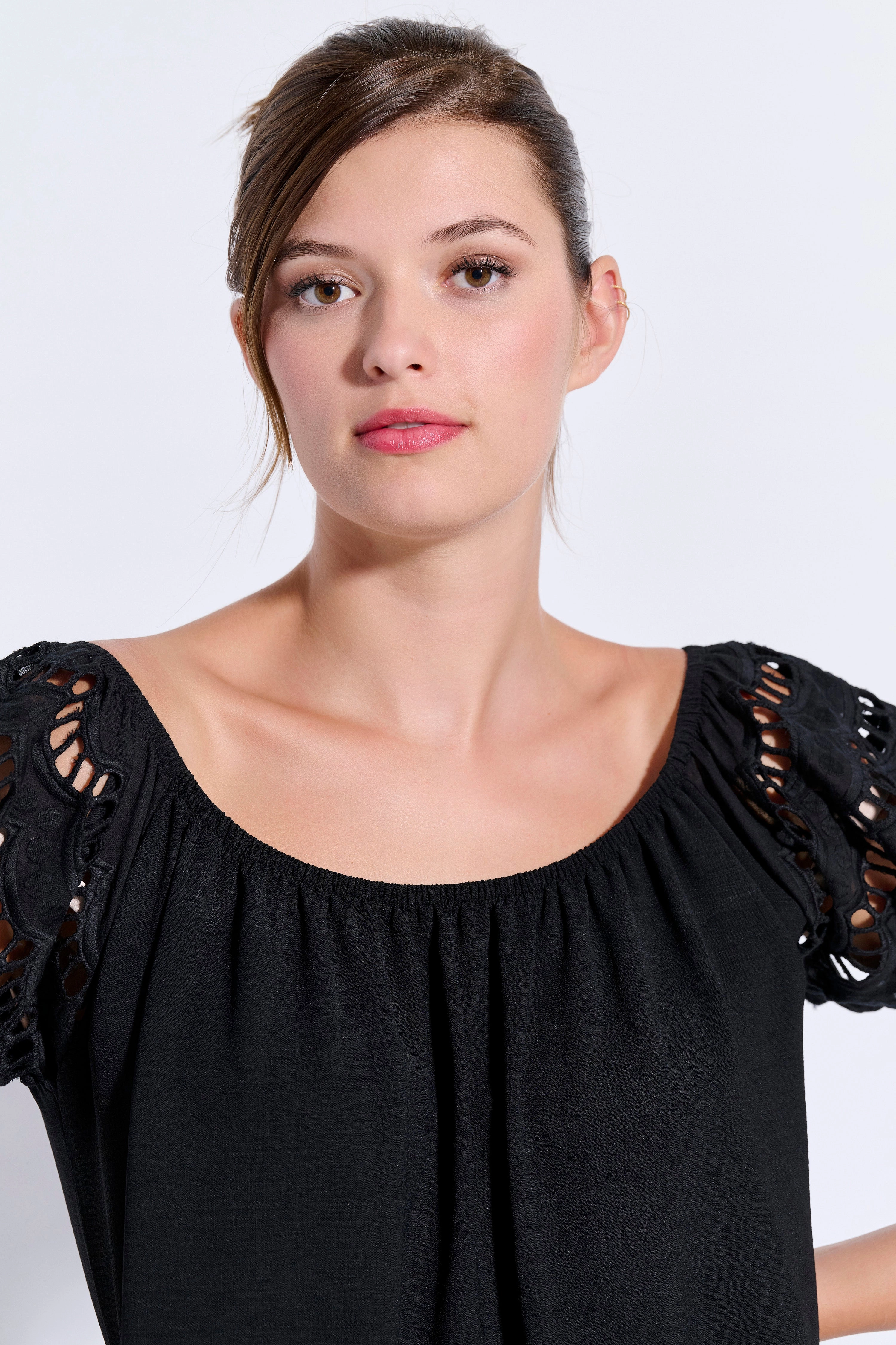 Broderie Dress (8089)