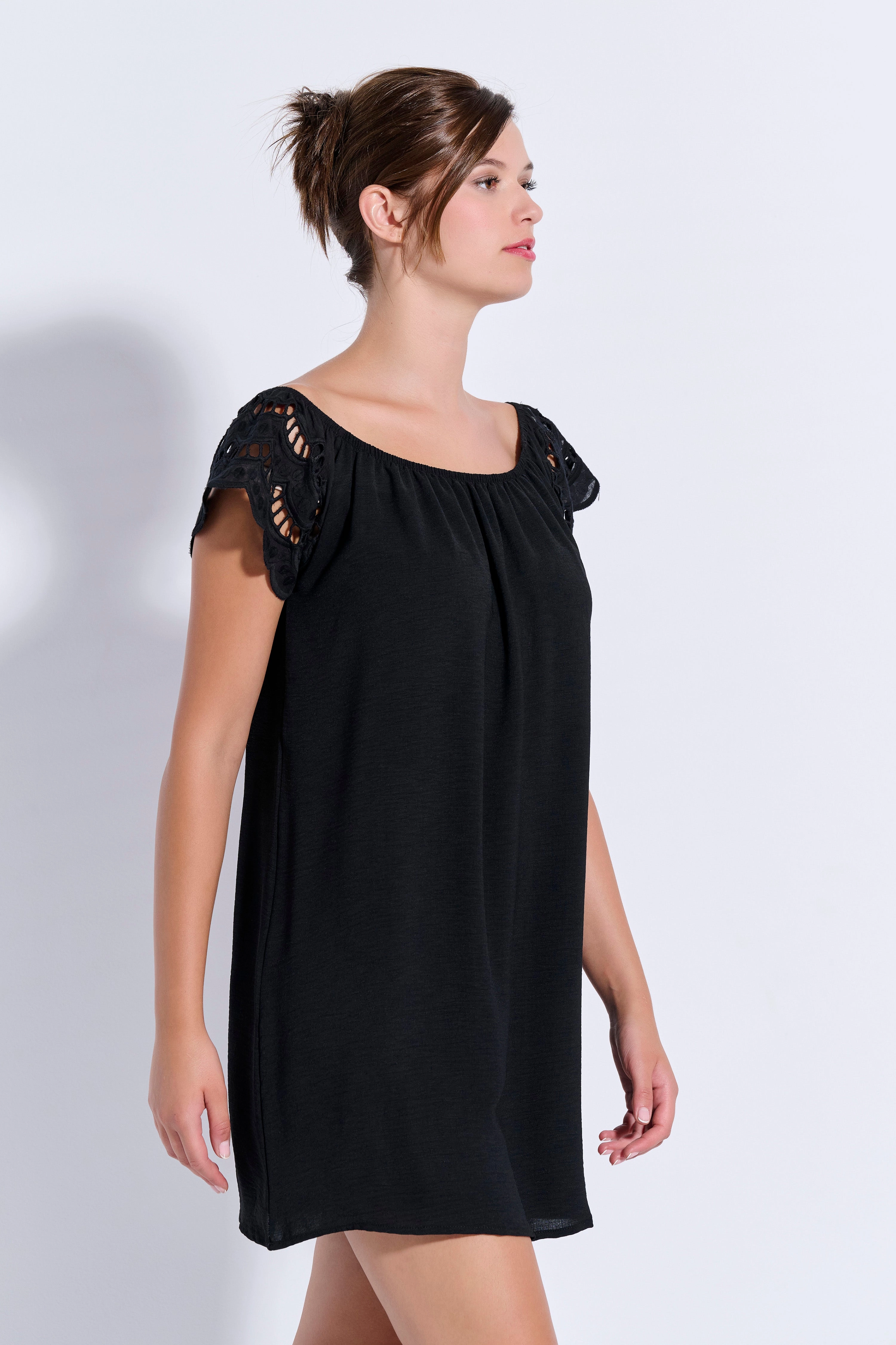 Broderie Dress (8089)