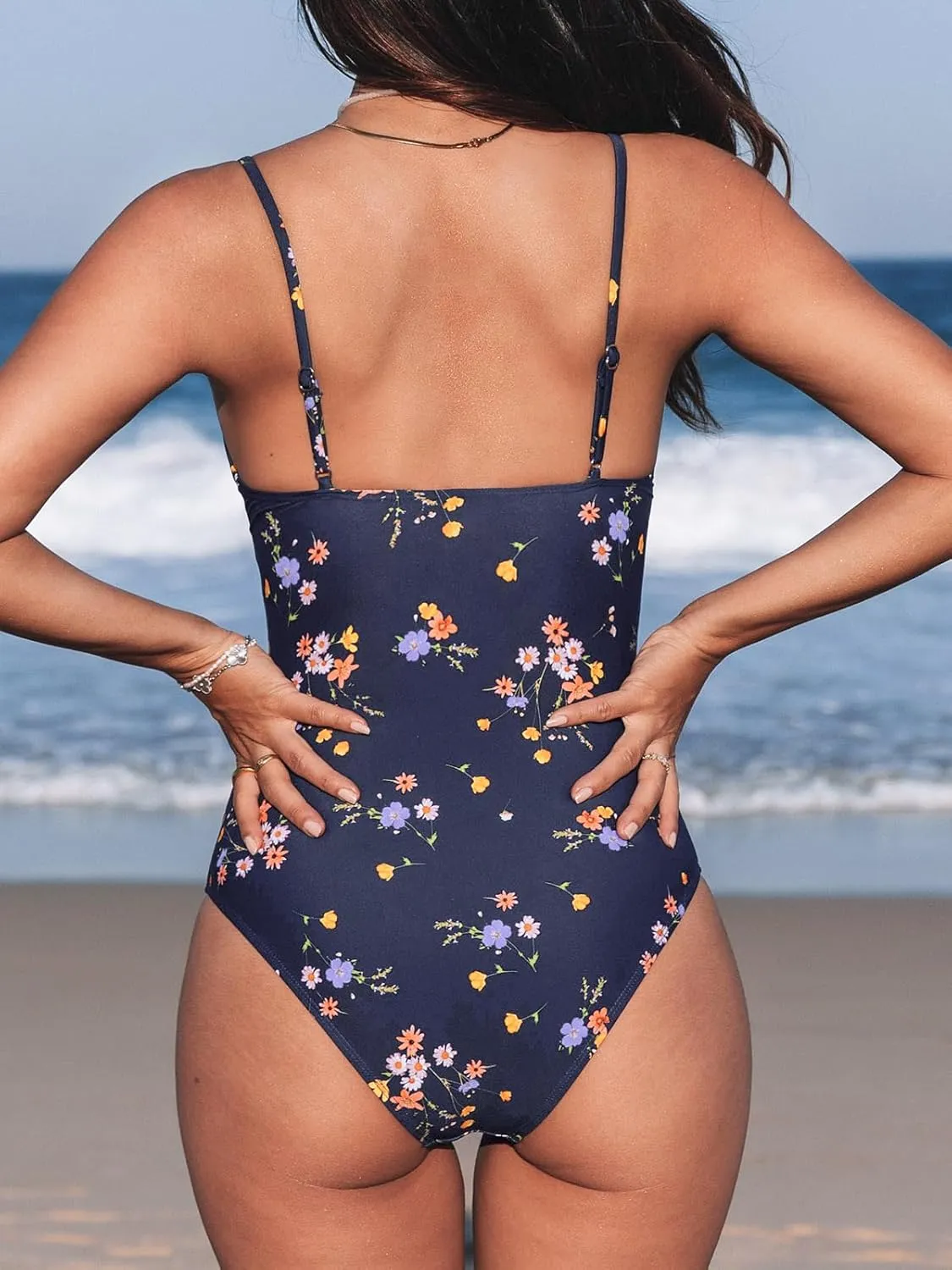 CUPSHE Women's One Piece Swimsuit Tummy Control V Neck Bathing Suits