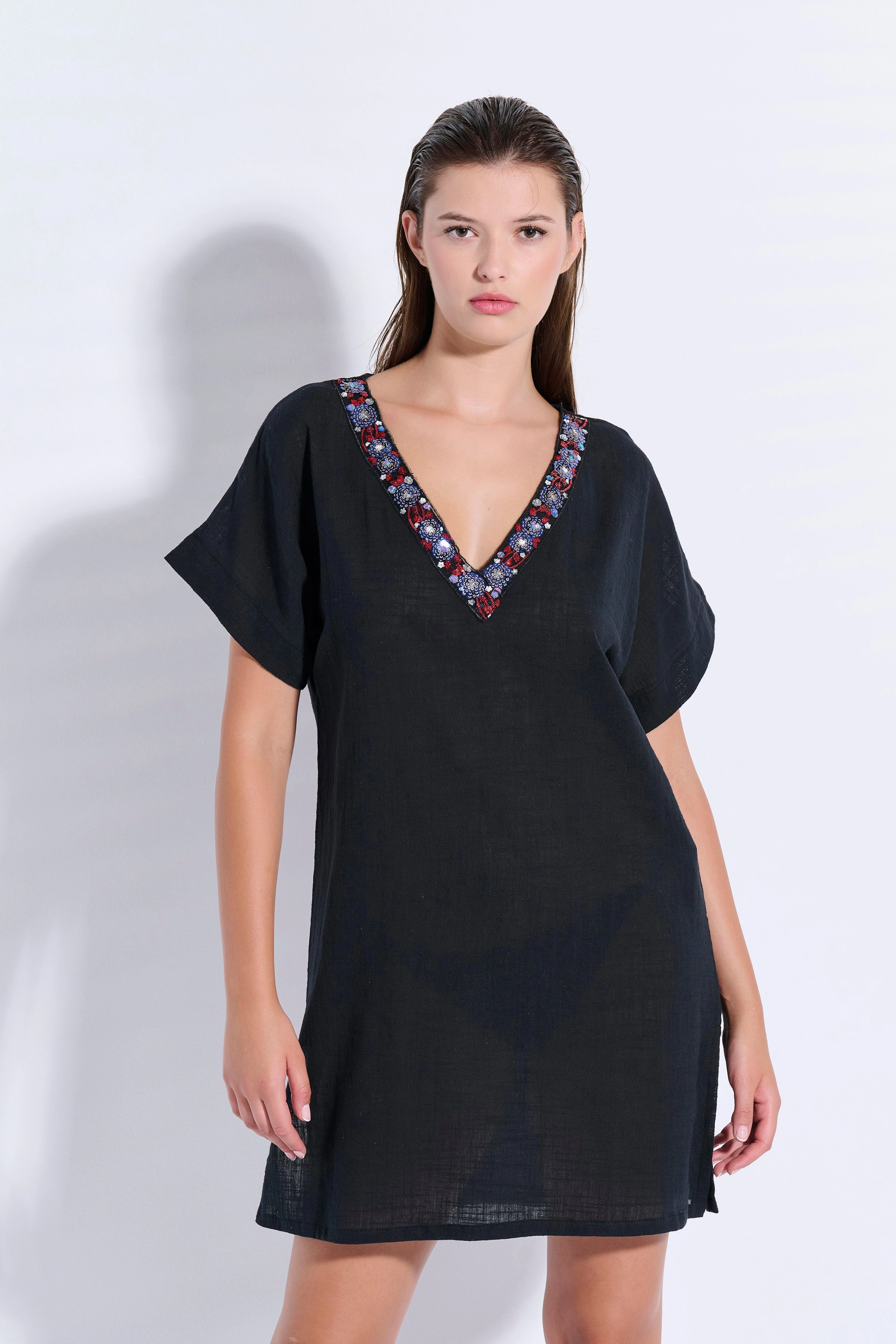 Japanese-Style Dress with Trim (8083)