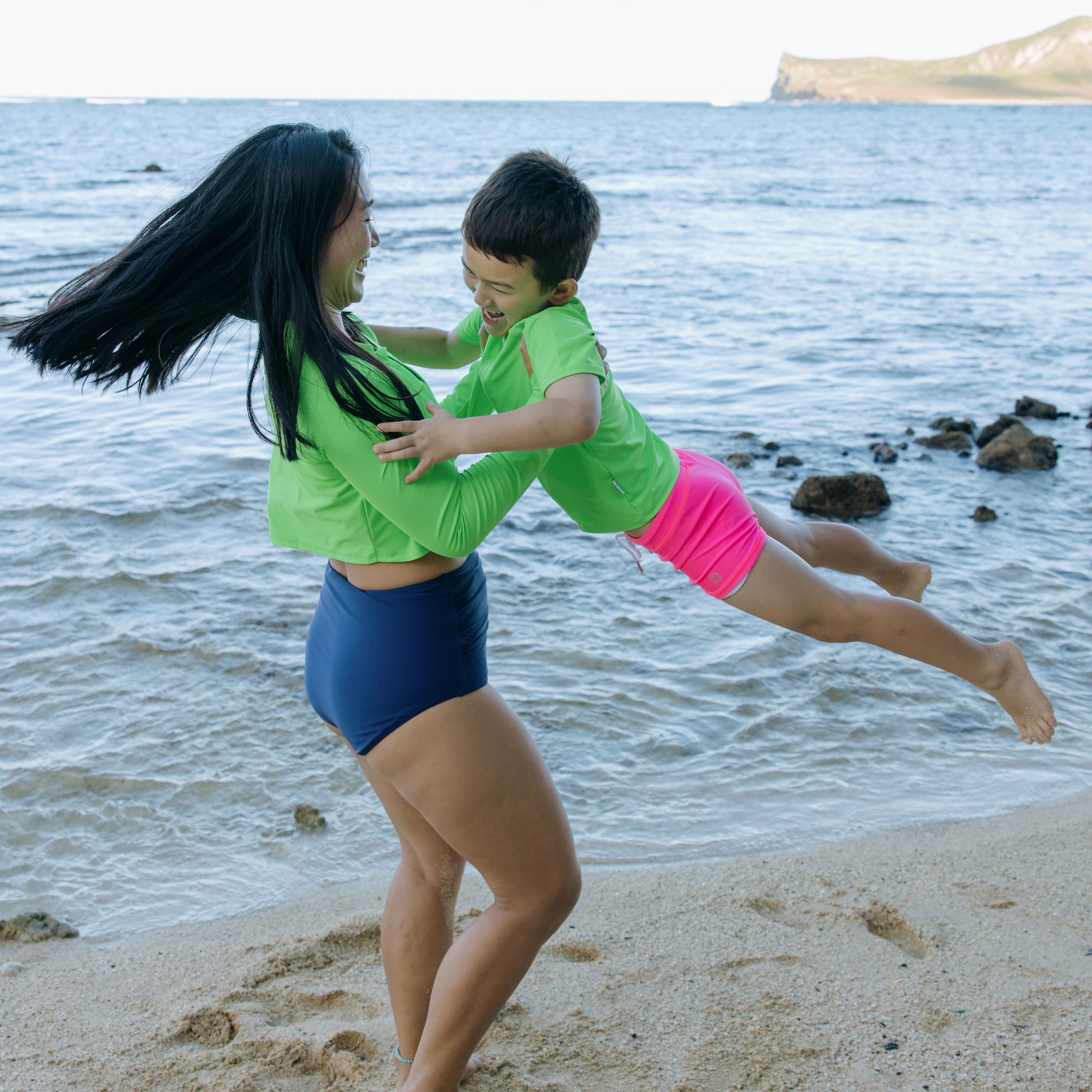 Kids Short Sleeve Zipper Rash Guard Swim Shirt | Neon Green