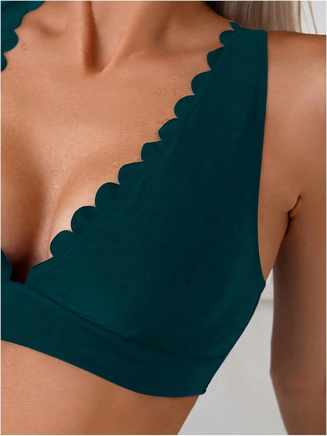 SOLY HUX Women's Deep V Neck Bikini Top Push Up Padded Swimsuit Top Bathing Suits