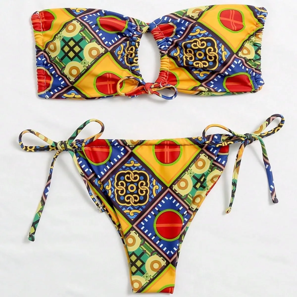 WDIRARA Women's Cutout Print Bandeau Top and Tie Side Bikini Set 2 Piece Sexy Swimsuits