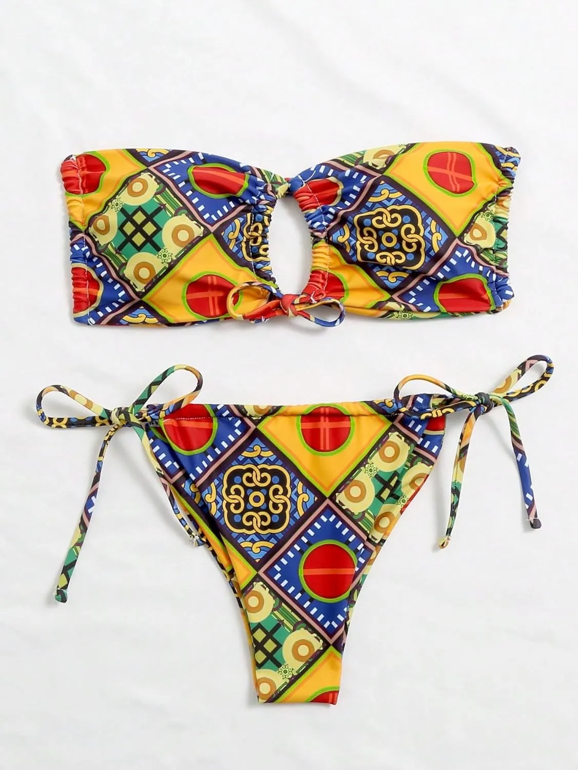WDIRARA Women's Cutout Print Bandeau Top and Tie Side Bikini Set 2 Piece Sexy Swimsuits
