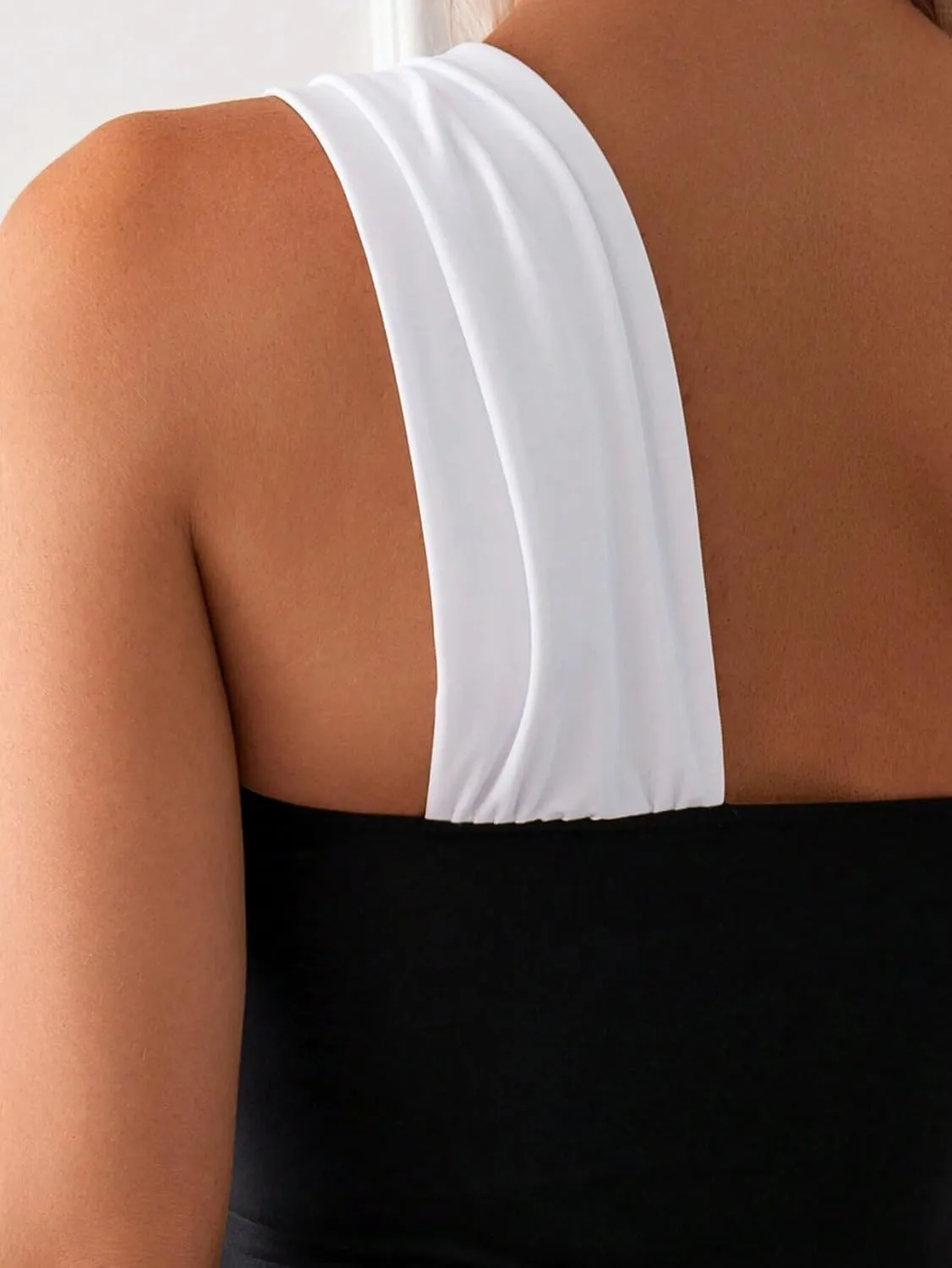 Women' s One Piece Swimsuits One Shoulder Bathing Suits Ruched Tummy Control Bandeau Swimsuit Color Block